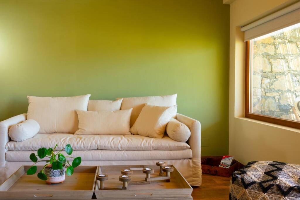 Istron Agnanti Apartment อายิโอสนิโกลาโอส ภายนอก รูปภาพ